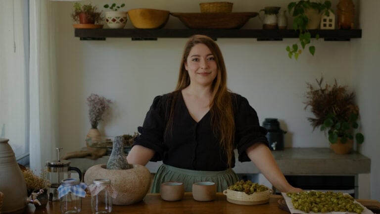 ¿El lúpulo sirve para dormir? Cosecha, compuestos y cómo prepararlo